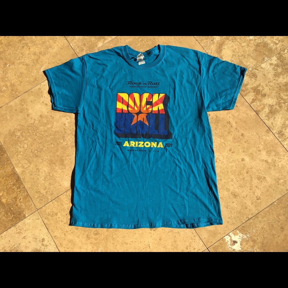 Brand New 2021 Arizona 1/2 Marathon Men,s T-Shirt